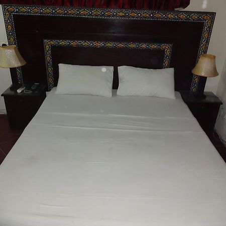 Safari Hotel Upper Mall Lahor Dış mekan fotoğraf
