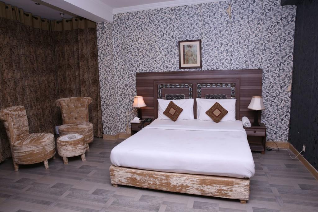 Safari Hotel Upper Mall Lahor Dış mekan fotoğraf